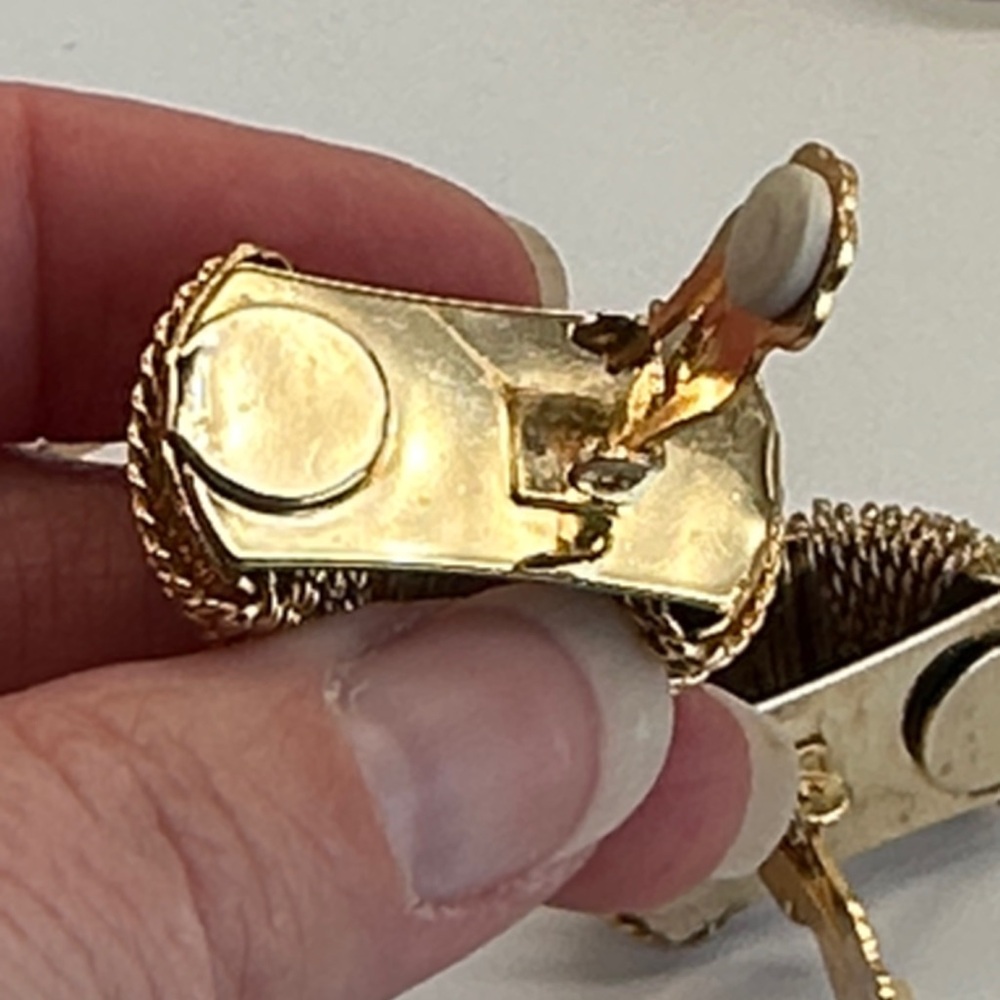 1950s Italian Style, Norma Jean Old Hollywood Gold wire style Clip-on Earrings - Picture 2 of 12